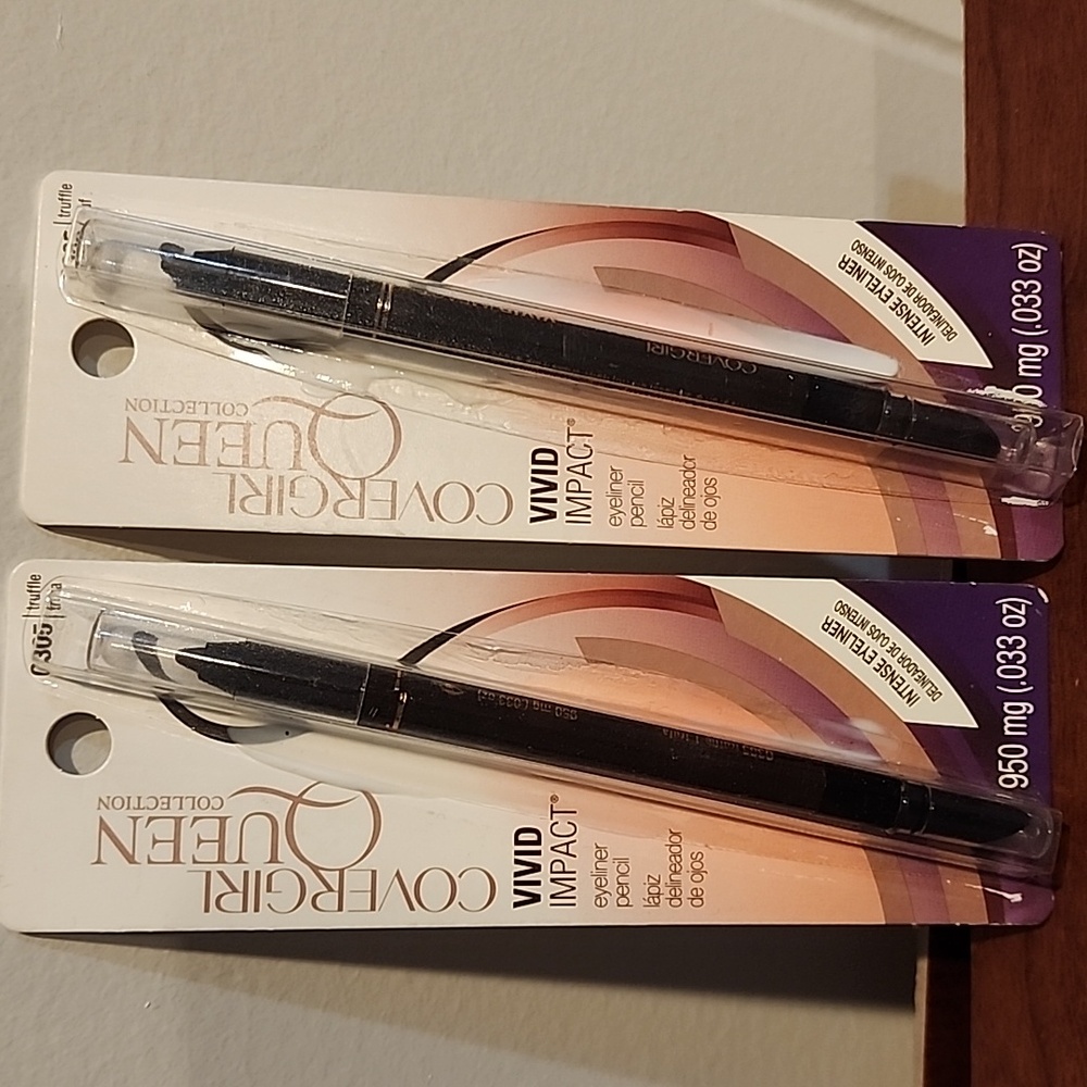 TWO CoverGirl Queen Eyeliners - Truffle